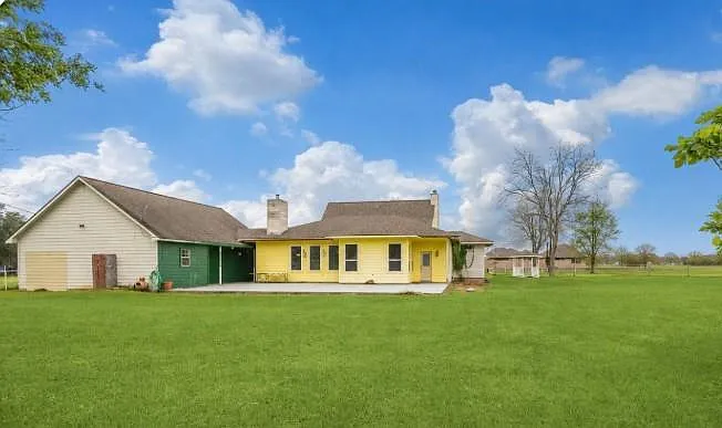 4 bed, 3.5 bath, 2423 sqft, $3,499 — Photo 4