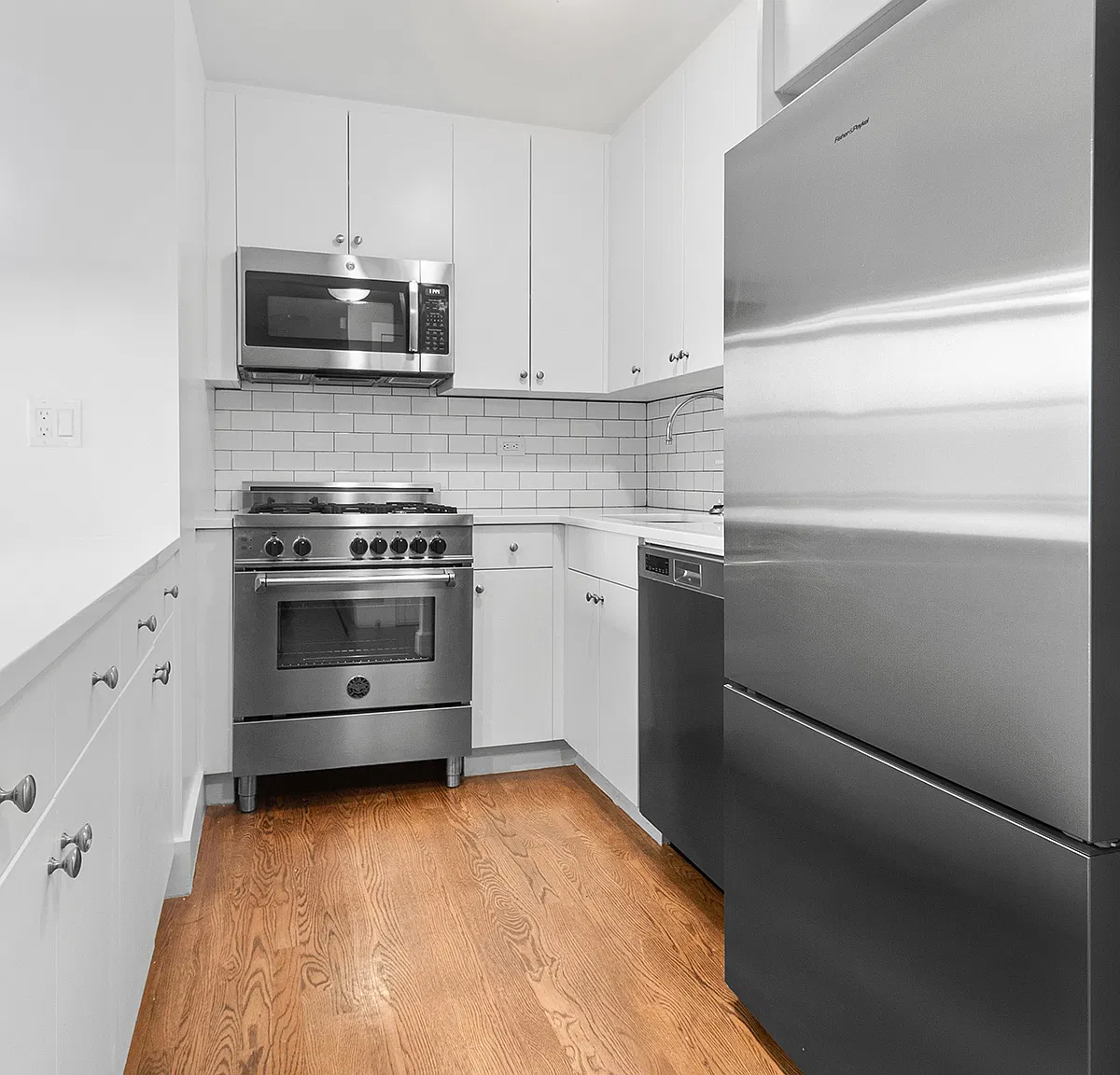 330 East 39th Street — Photo 4