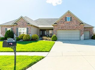 14 Wynnbrook Manor Dr, Saint Charles, MO 63301