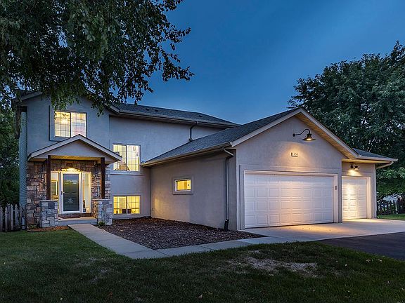 3rd image of 1355 Creekside Cir