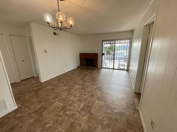 4th image of 6007 Daisy Pl