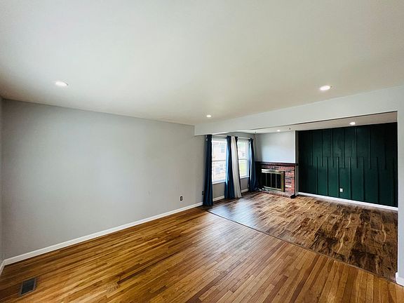 4th image of 3092 Doddridge Ave