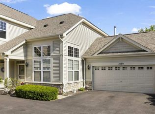 1860 Chase Ln, Aurora, IL 60502