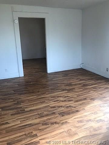 1st image of 1100 E 10th St