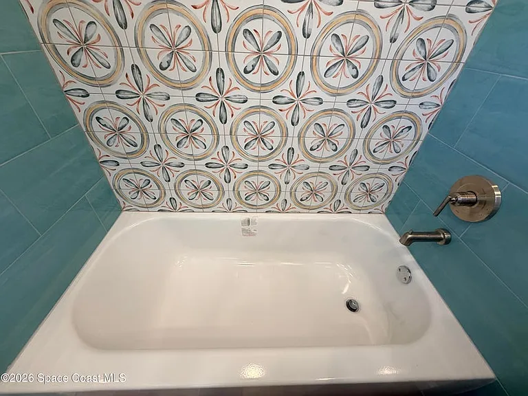 143 Grant Ave — Photo 17