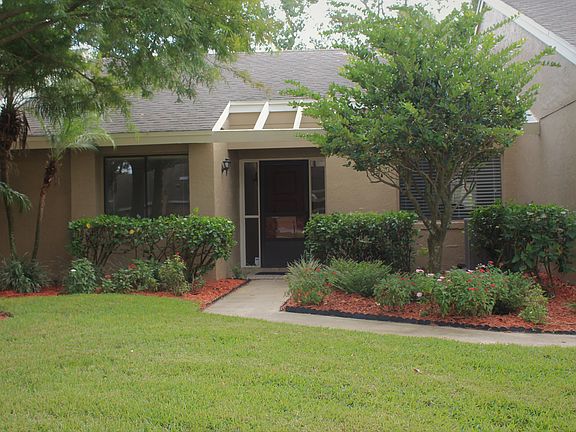 BEAUTIFUL CURB APPEAL