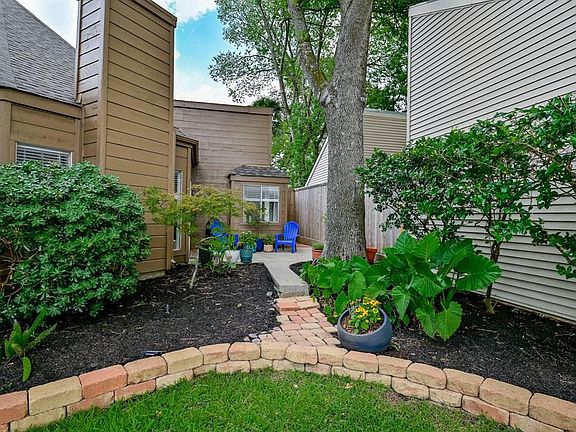 5th image of 5015 Autumn Forest Dr