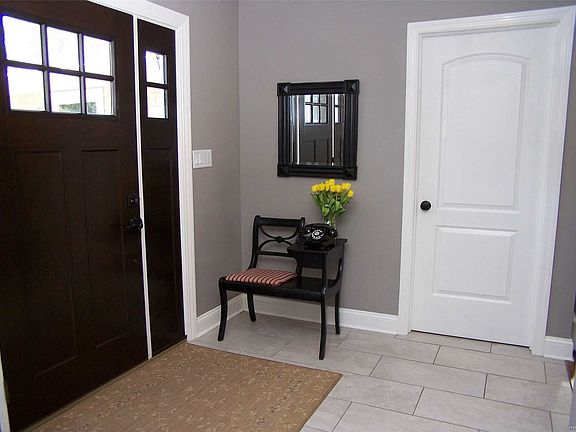 2nd image of 20 Beaverdale Ln