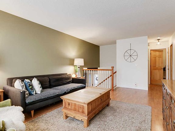 3rd image of 2551 Croixwood Blvd