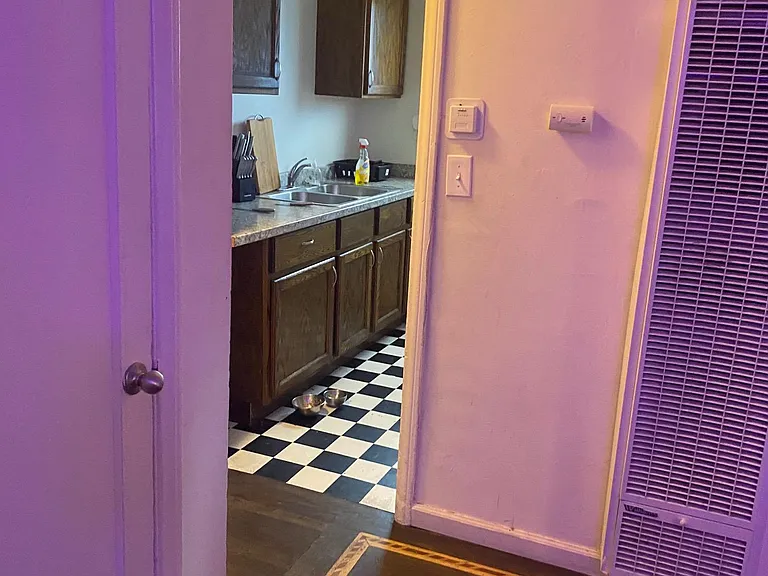 452 S Bonnie Brae St — Photo 2