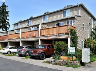 3233 SE 122nd Ave APT B, Portland, OR 97236