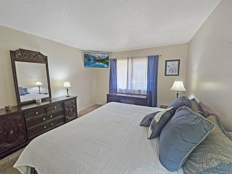 3201 Emerson St — Photo 11