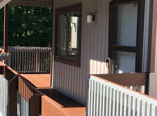 2116 Pinebrook Trl, Cuyahoga Falls, OH