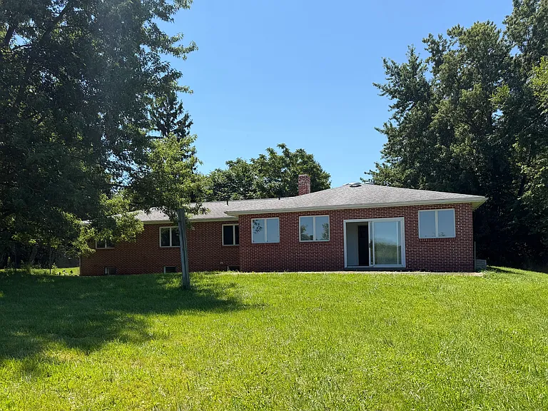 Tallmadge Rd — Photo 2