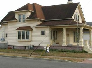 647 Maple St, Columbus, IN 47201