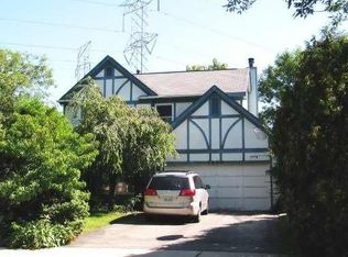 1334 Devonwood Ct, Buffalo Grove, IL 60089