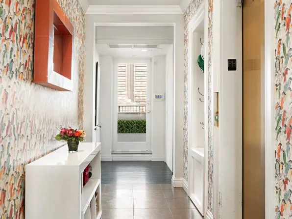 9 East 96th Street image 10 of 17