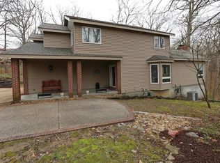 5560 Butler Hill Rd, Saint Louis, MO 63128