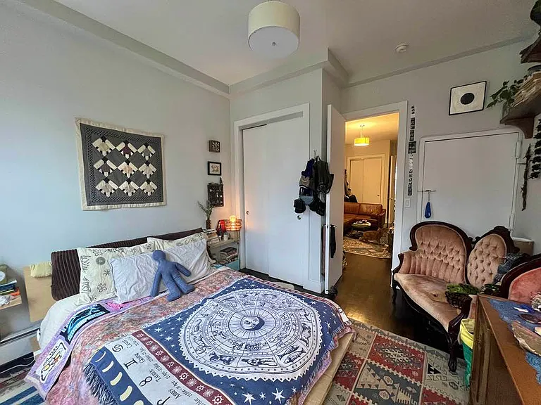 1631 Summerfield St #3L — Photo 2