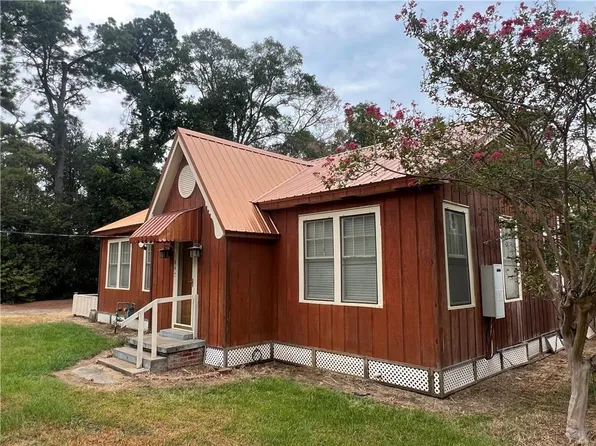 845 S Main St, Marksville, LA 71351