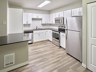 Stonemeadow Farms Apartment Rentals - Bothell, WA | Zillow