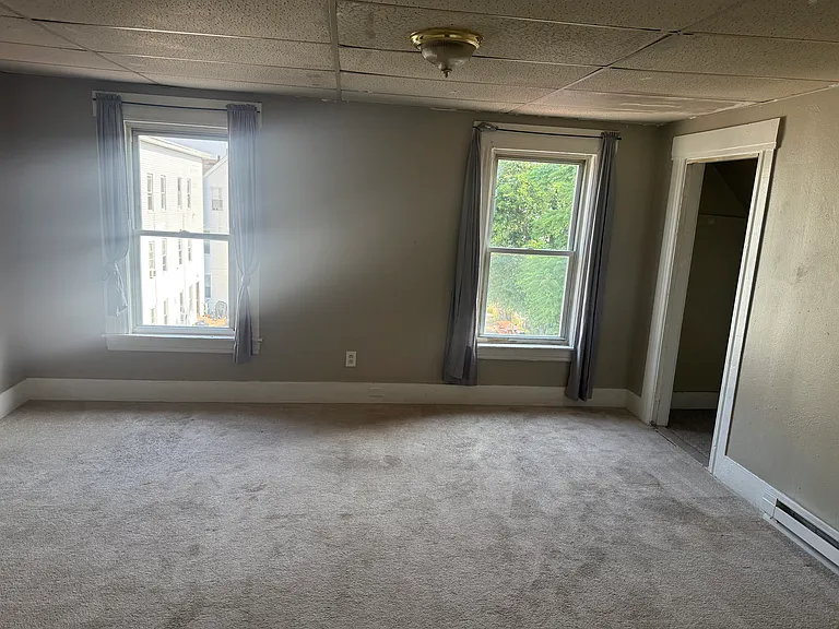 201 Auburn St #3 — Photo 1