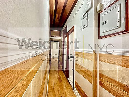 3rd image of 419 W 129th St APT 20