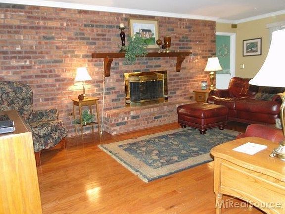 5th image of 9302 La Spezia Dr