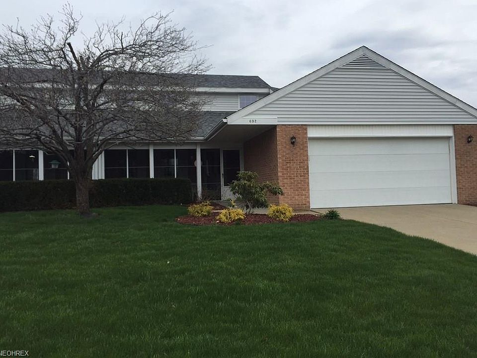 1st image of 652 Meadow Pl