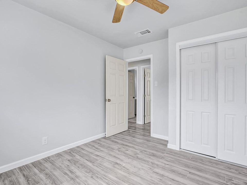 1st image of 5663 Bienville Dr