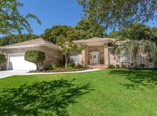 5073 Pine Hollow Dr, Pensacola, FL 32505