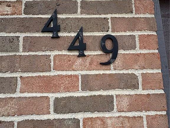 3rd image of 449 W College Ave