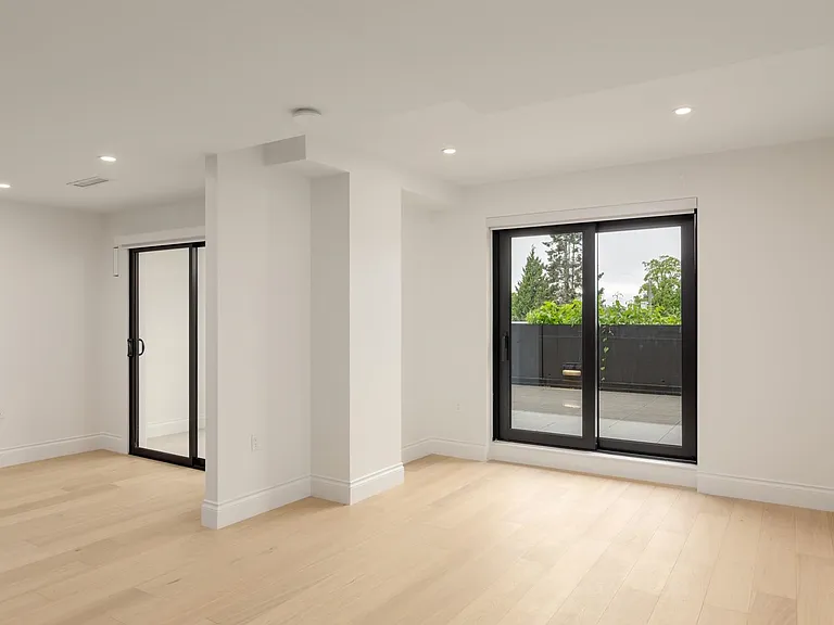 2105 W 46th Ave #303 — Photo 8