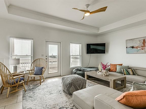 5th image of 14202 Encantada Ave APT 501