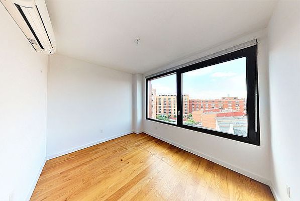 1st image of 54 Noll St APT 613