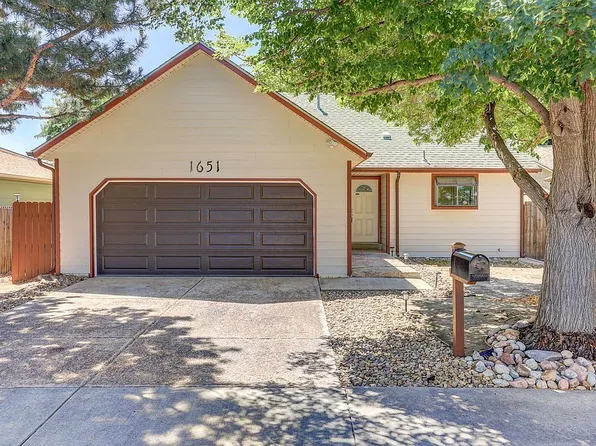 1651 Biscay Cir, Aurora, CO 80011