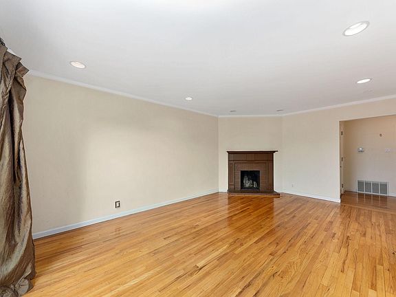 4th image of 1408 34th Ave #1408