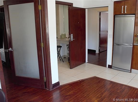 Entrance 2 two seperated one bedroom suites