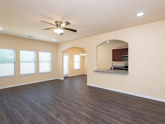 5th image of 207 Westview Dr