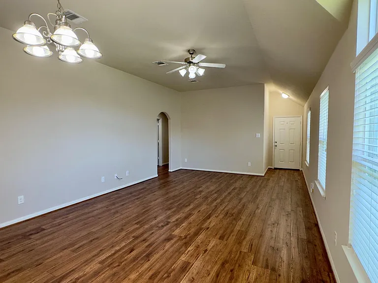 15126 Winter Meadow Ct — Photo 4