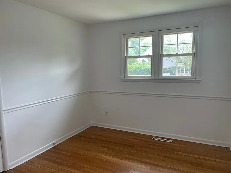 202 Alders Dr — Photo 14