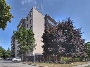 825 Kennedy Rd #206, Toronto, ON M1K2E6