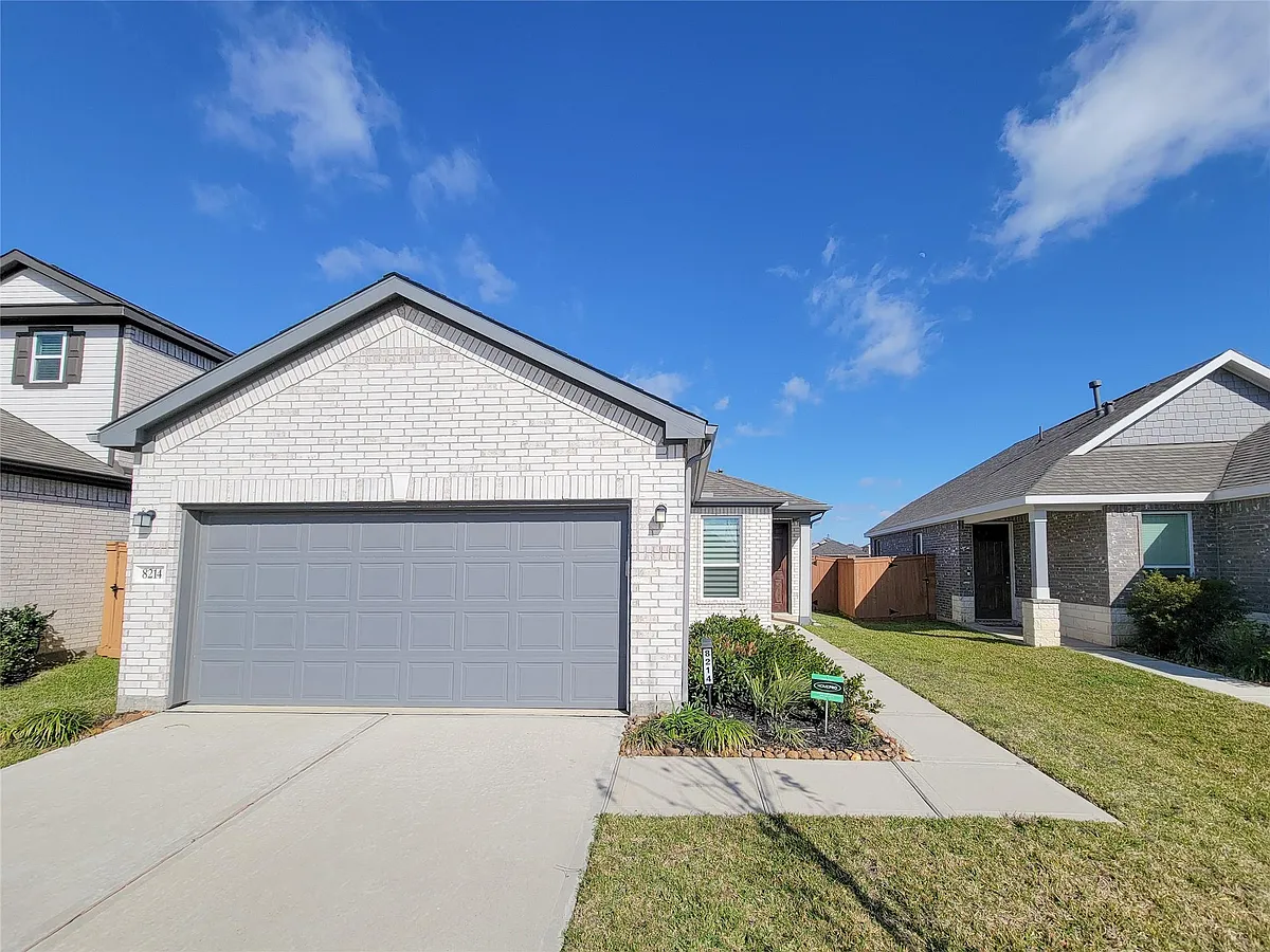 Building Photo - 8214 Leisure Point Dr