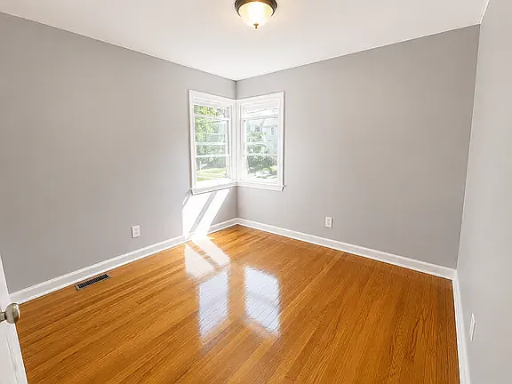 2 bed, 800 sqft, $1,749 — Photo 4