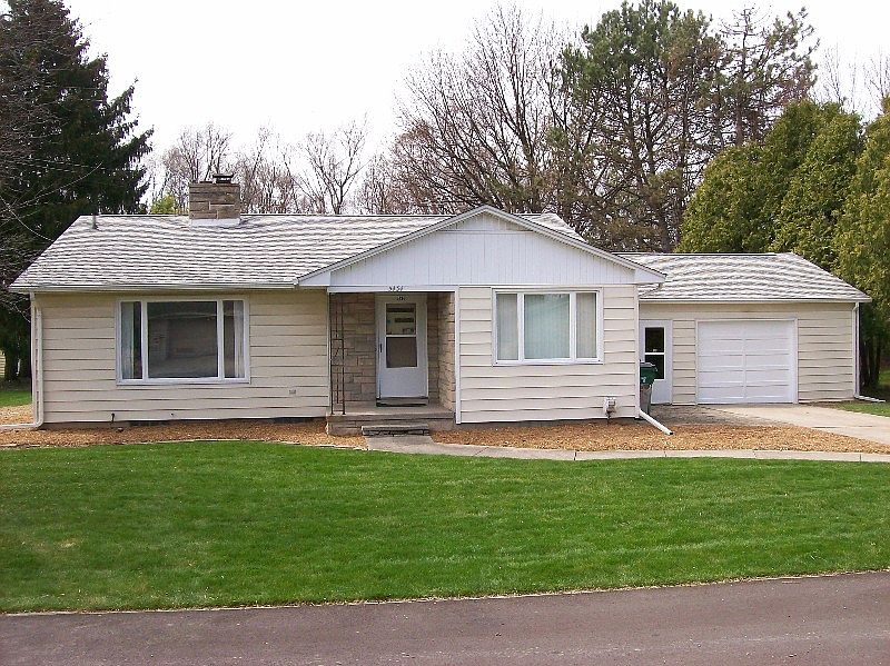 1st image of 5434 Hilltop Dr