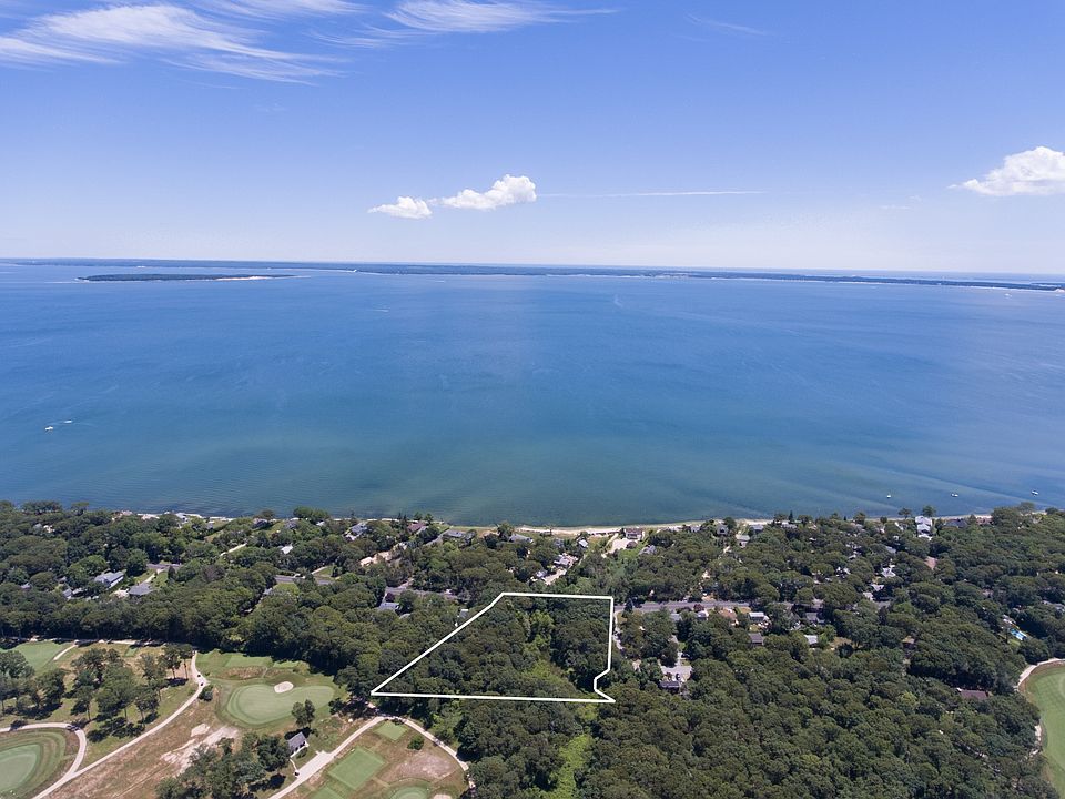 5445 Great Peconic Bay Blvd, Laurel, NY 11948 Zillow