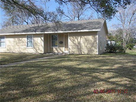 2nd image of 7225 Oak Hill Dr