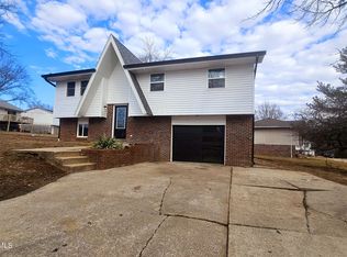 1509 Fairlawn Ct, Jefferson City, MO 65109