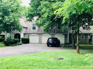 2050 N Kantz Ln, Fayetteville, AR 72703