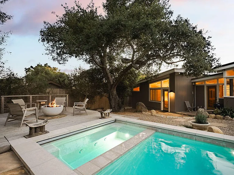 828 Tornoe Rd — Photo 29
